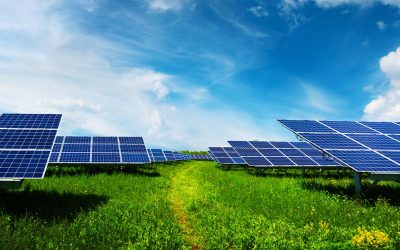Si cedo en alquiler una parcela rústica para instalación de placas solares, ¿tributa IVA?